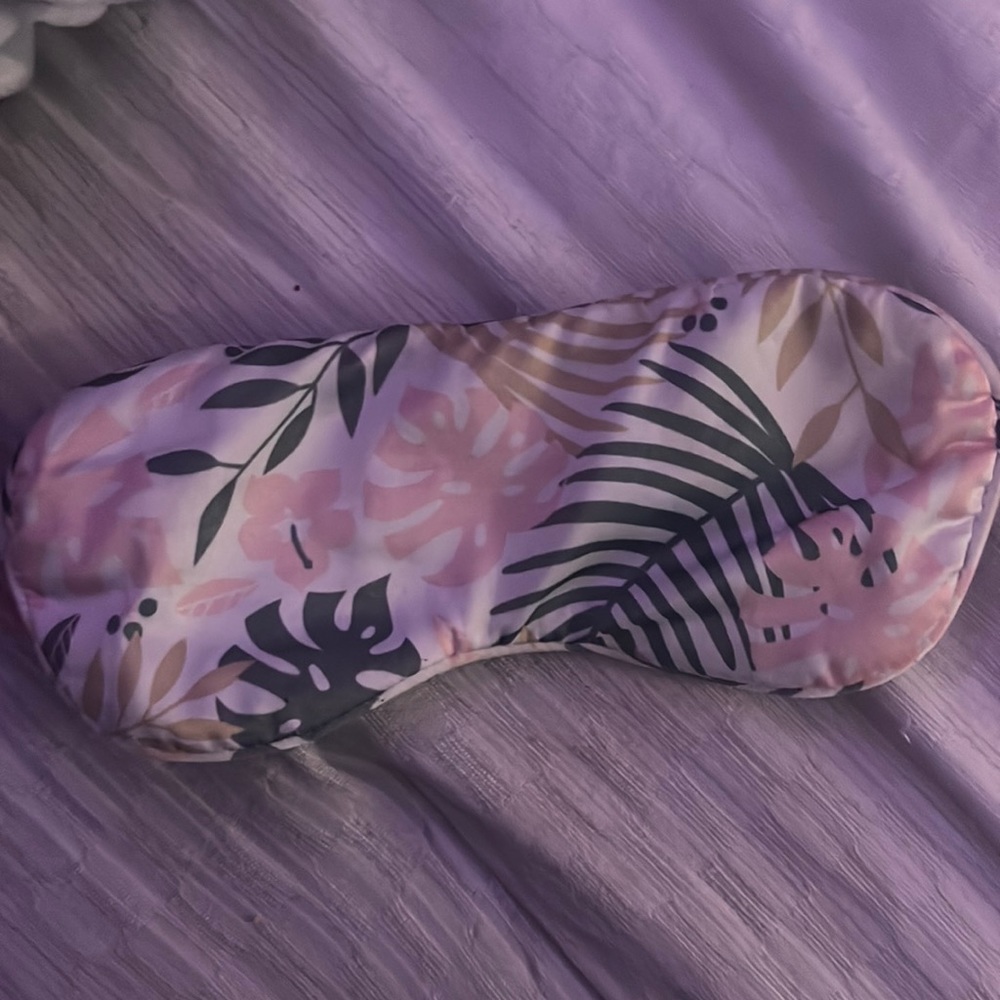sleeping eyemask